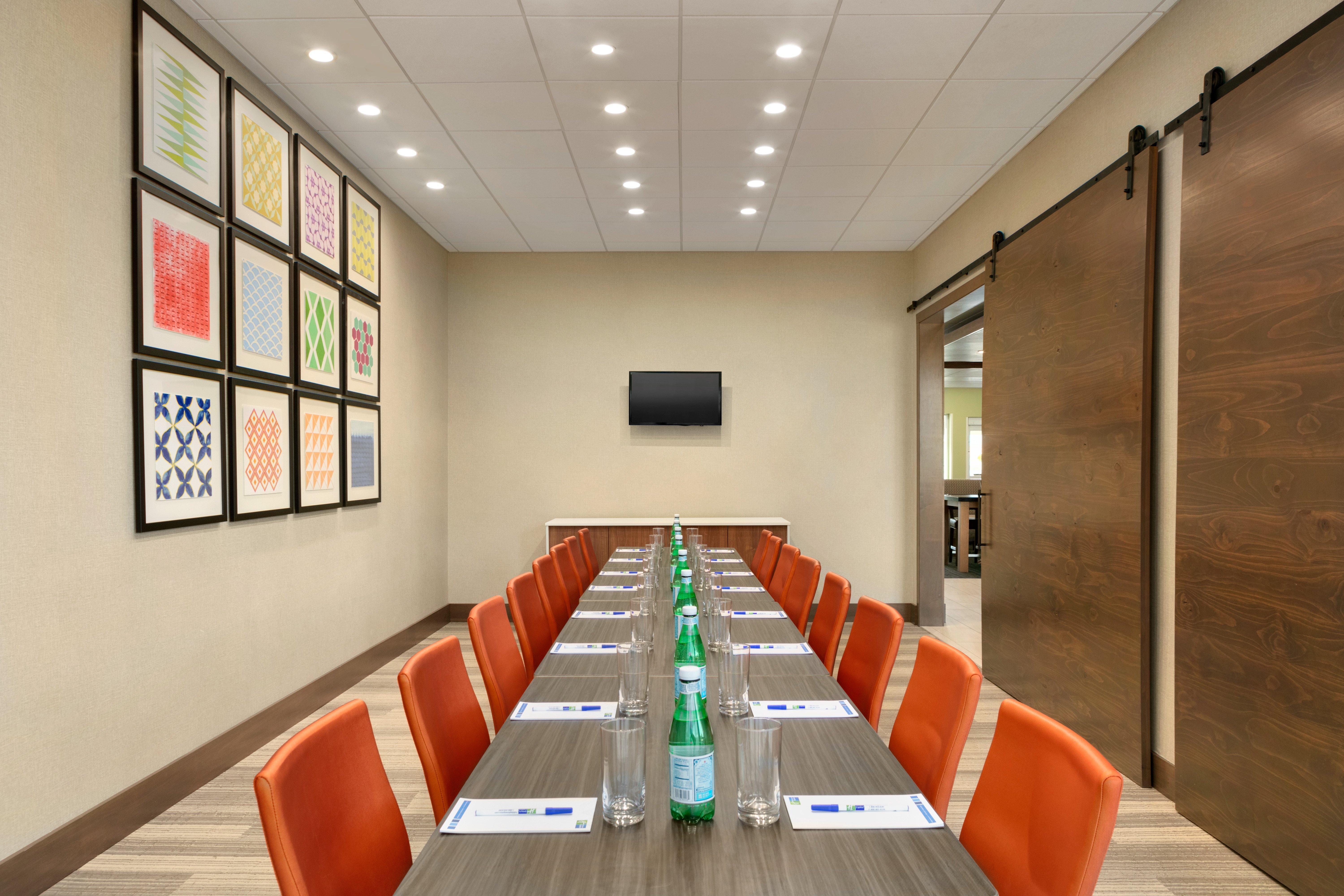 Holiday Inn Express & Suites Salisbury By Ihg Exterior photo